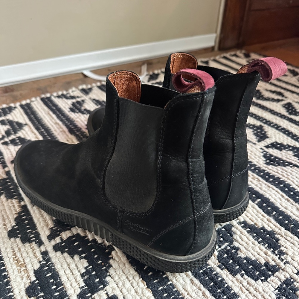 Gudrun Sjödén Black Suede Chelsea Boots size 42 Euro (US size women’s 10/11)